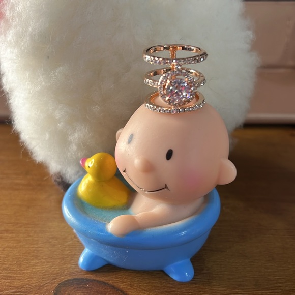 💜 New gold crystal ring 💍 size 8 - Picture 2 of 4